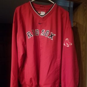 Red Sox pull over jacket